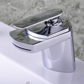 Single Handle Chrome Centerset Waterfall Bathroom Sink Faucet (T0701) Single Handle Chrome Centerset Waterfall Bathroom Sink Faucet (T0701)